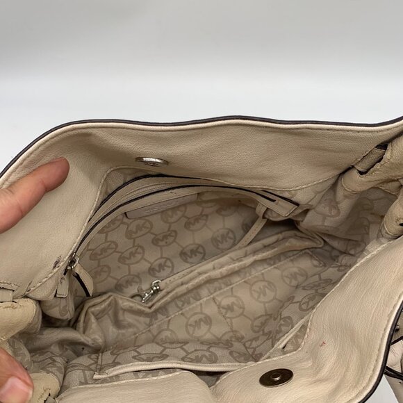 Michael Kors Cream Leather Hamilton Satchel Bag - Picture 12 of 12